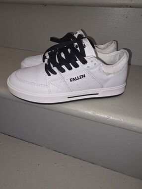 Fallen Big Kids Size 5 Or Women's 6.5